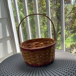 Longaberger “be my valentine” basket 2005 signed by NAM